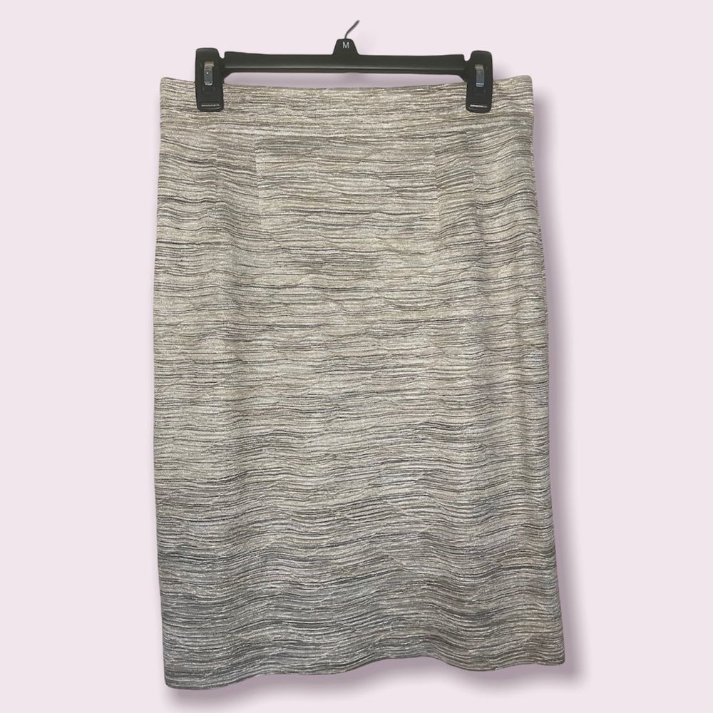 Isabel & Nina Cream Colored Skirt with Thin Stripe Details - Size 6